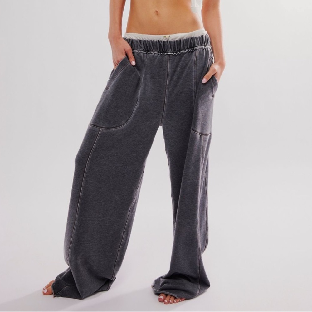 FREE PEOPLE "DONT WAIT UP"SOFT LOUNGE SWEATPANTS*REPOSH FROM @NIQUE507*ENDS SOON